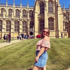 Meet your Posher, Julia